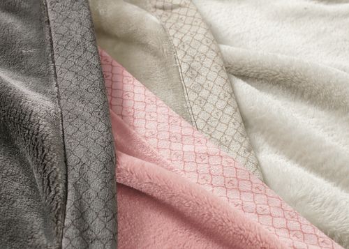 Cobertor Casal Trussardi 100% Microfibra Aveludado Piemontesi Rosa Perla