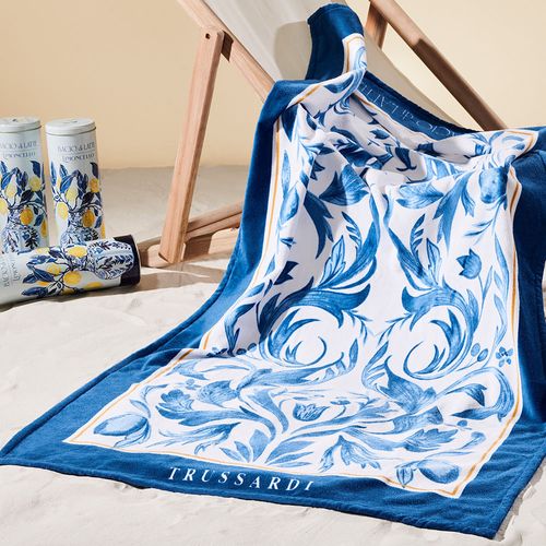 Toalha de Praia Trussardi + Bacio di Latte Arabescos